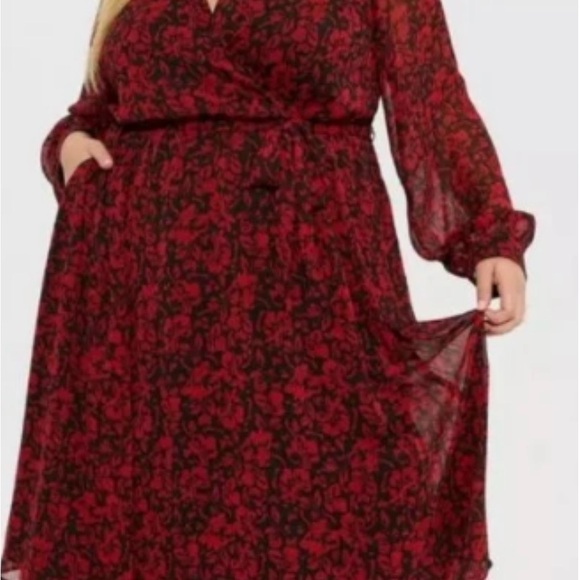 torrid Dresses & Skirts - Torrid Women's 10 Red and Black Floral Long Sleeve Dress Pockets Balloon Sleeves